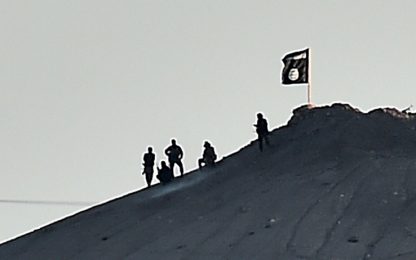 A Kobane sventola la bandiera nera dell'Isis