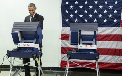 L'elettore scherza con Obama: "Non tocchi la mia ragazza"