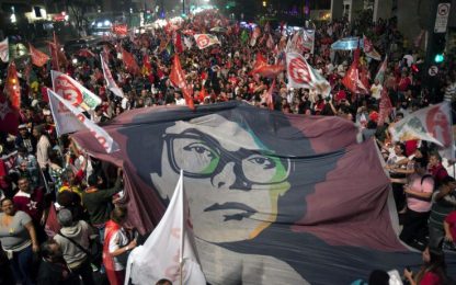 Il Brasile riparte da Rousseff, rieletta col 51,64% dei voti