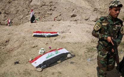Iraq, fosse comuni: ci sarebbero 1700 soldati uccisi da Isis