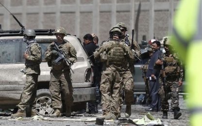 Kabul, attacco suicida contro convoglio Nato. Almeno 3 morti