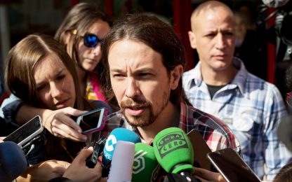 Amministrative Spagna: crollo dei Popolari, exploit Podemos