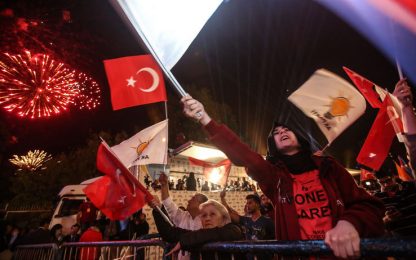 Elezioni in Turchia, Erdogan perde la maggioranza assoluta