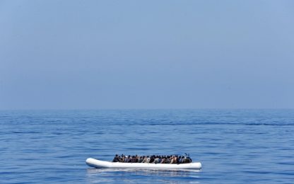 Migranti, almeno 16 morti in Grecia: tra loro 3 bambini