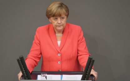 Grecia, Merkel: "Speranza, ma non certezza, che la situazione migliori"