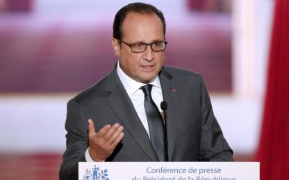 Siria, Hollande: "Francia pronta a raid aerei contro Isis"