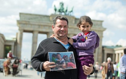 Migranti, la famiglia della foto simbolo è tornata in Iraq