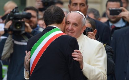 Il Papa torna dagli Usa. Su Marino: né io né organizzatori l'abbiamo invitato 