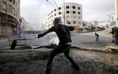 Israele, uccisi 6 palestinesi. Guerriglia a Gaza