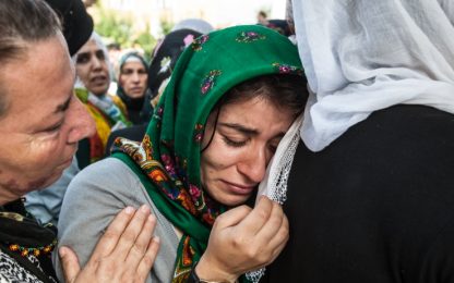 Turchia, il governo: "Isis sospettato numero uno. I kamikaze erano 2 uomini"