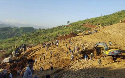 Myanmar, franano scarti di una miniera di giada: oltre 100 morti