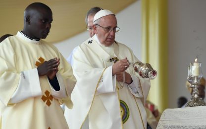 Papa Francesco: "Mai usare il nome di Dio per giustificare l'odio"