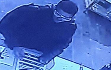 Tel Aviv, attacco a un bar: caccia a un arabo israeliano