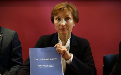 Omicidio Litvinenko, Londra accusa: "Probabilmente ordinato" da Putin