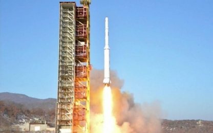 La Corea del Nord lancia razzo a lungo raggio. Onu: sì a nuove misure
