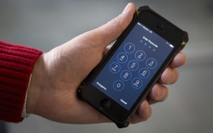 Apple, Fbi ha pagato 1,3 milioni di dollari per sbloccare l'iPhone