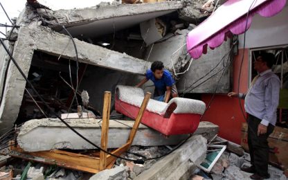 Terremoto di magnitudo 7.8 in Ecuador: centinaia di morti