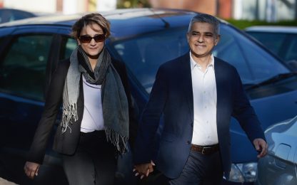 Vince Sadiq Khan, Londra ha il suo primo sindaco musulmano
