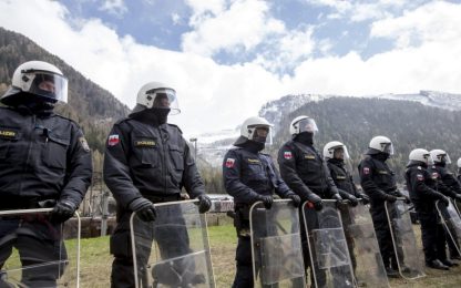 Migranti, Austria potrebbe schierare 80 poliziotti al Brennero