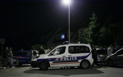 Parigi, arrestate tre donne: preparavano attacchi