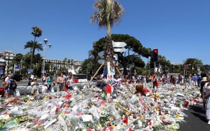 Nizza: otto nuovi fermi per l'attentato del 14 luglio