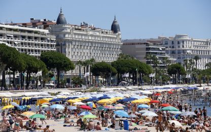 Terrorismo, borse e valigie vietate sulle spiagge di Cannes