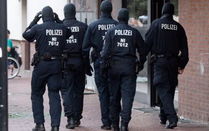 Germania, allerta terrorismo: blitz polizia contro sospetti jihadisti