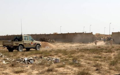 Libia: Isis perde Sirte. Renzi: difficoltà inedite, serve l'Italia