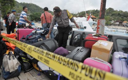Bali, esplode traghetto per turisti: 2 morti. Feriti due italiani