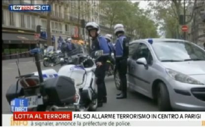 Francia, falso allarme terrorismo nel centro di Parigi