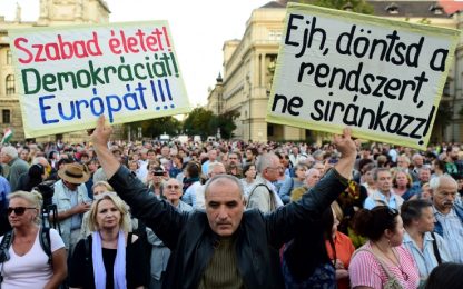 Ungheria al voto, tutto pronto per il referendum anti-migranti