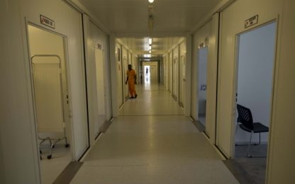 Morti sospette in ospedale a Saronno: arrestati medico e infermiera