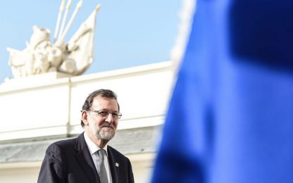 Spagna, si sblocca la crisi: Psoe si asterrà su nuovo governo Rajoy