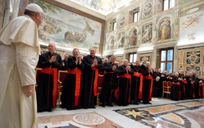 Vaticano: sì alla cremazione, ma ceneri nei cimiteri e non in casa