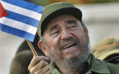 Addio a Fidel Castro: omaggi e critiche in Rete. STORIFY