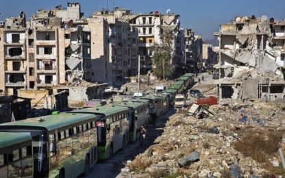 Siria, nuovo stop all’evacuazione di Aleppo