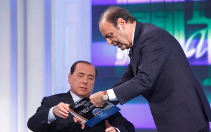 Berlusconi: nessuno dispone di armi per ricattarmi