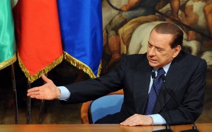 Berlusconi: "I giudici vogliono far cadere il governo"