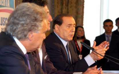 Eolico, Berlusconi: è solo una montatura