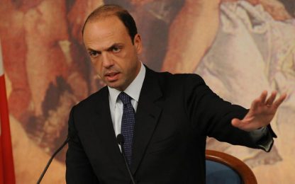 Intercettazioni, Berlusconi: "Vediamo se Fini ci segue"