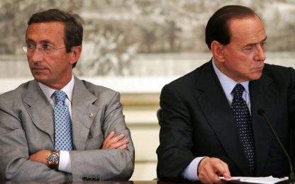 Fini-Berlusconi, è frattura anche in rete