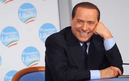 Berlusconi: "La sinistra vuole l'invasione degli stranieri"