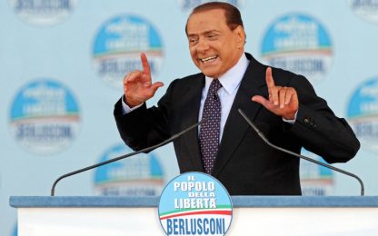 Berlusconi: "Costretto a campagna elettorale da toghe rosse"