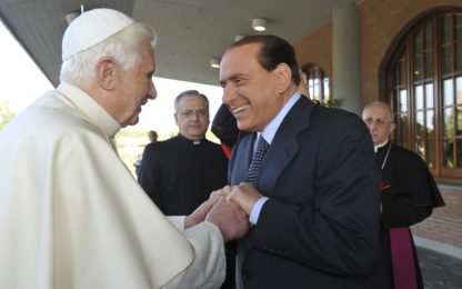 Preti pedofili, Berlusconi: “Dal Papa risposta efficace”