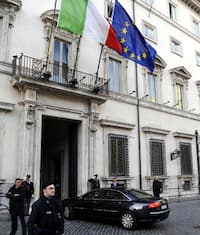 Il Governo tra ultimatum ed eutanasia