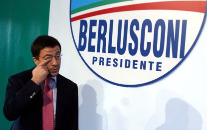 Bocchino: i contratti Rai più importanti vanno a Berlusconi