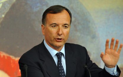 Frattini: “Chi cerca nuovi alleati è politicamente golpista”