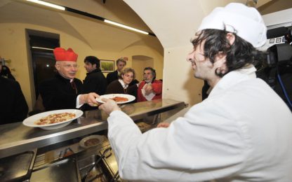 Il cardinale Bagnasco critica la Moratti sui clandestini