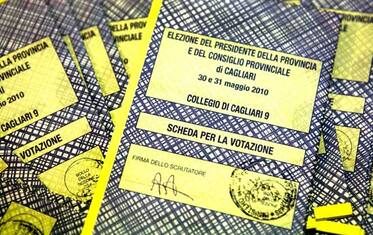 Sardegna, 5 province al primo turno. Ballottaggio a Cagliari