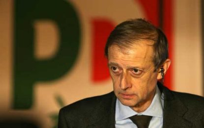 Fassino: "Pd contrario alle bombe in Afghanistan"